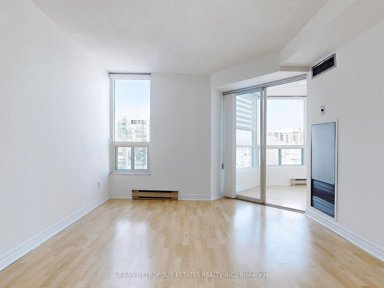 4450 Tucana Crt W, unit 1806 for rent