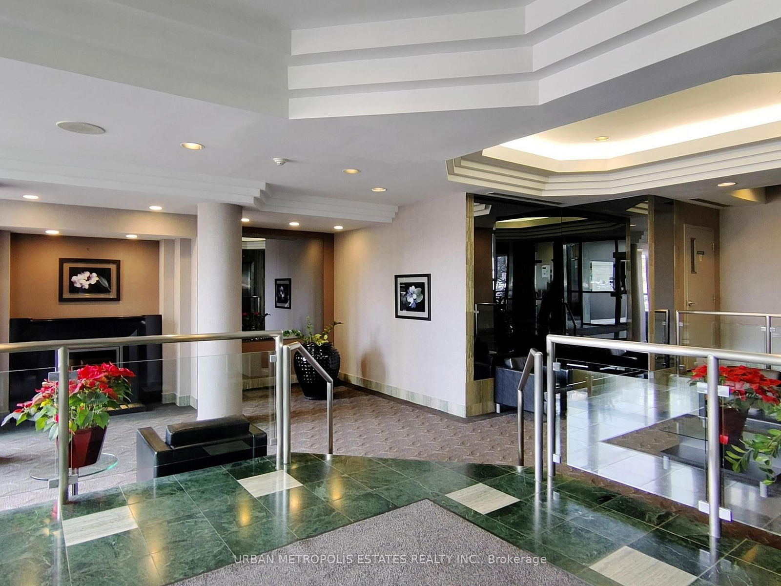 4450 Tucana Crt W, unit 1806 for rent