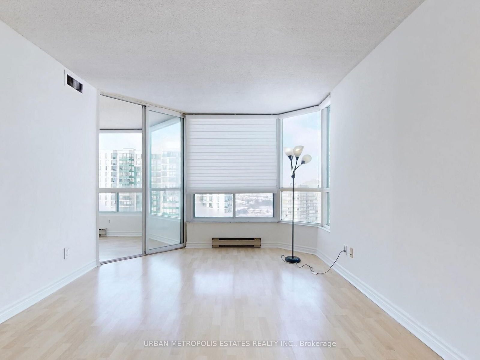 4450 Tucana Crt W, unit 1806 for rent