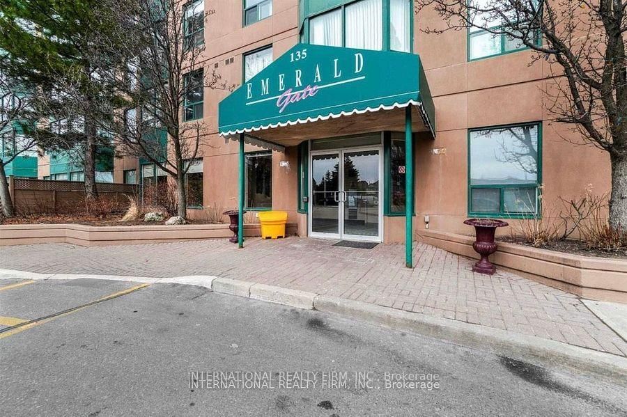 135 Hillcrest Ave, unit 1010 for rent