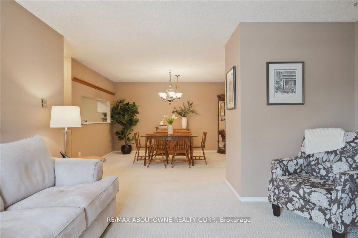 1450 Glen Abbey Gate, unit 921 for sale