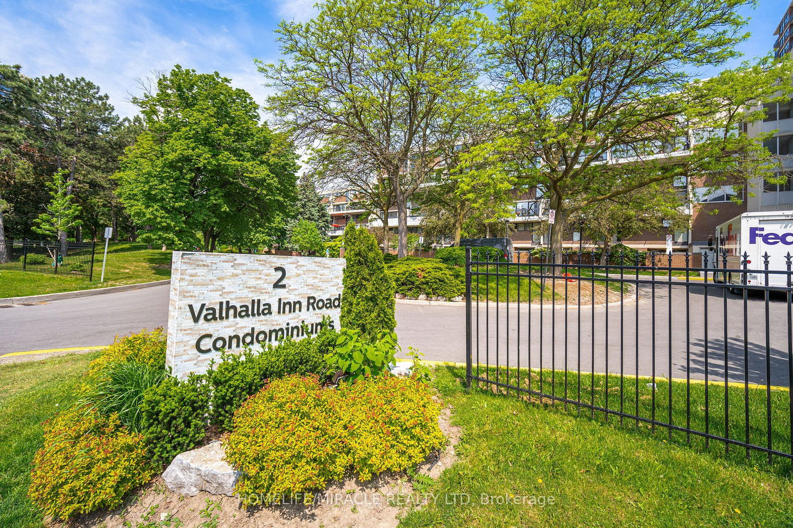 2 Valhalla Inn Rd, unit 111 for sale