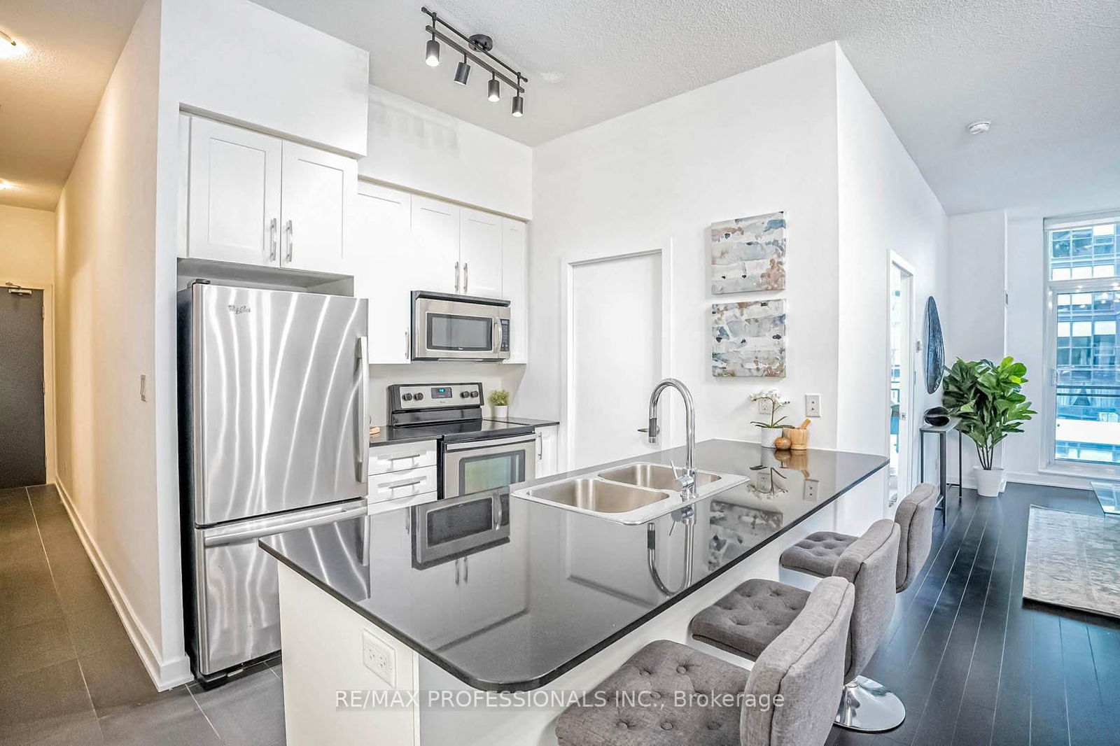 4070 Confederation Pkwy, unit 509 for sale