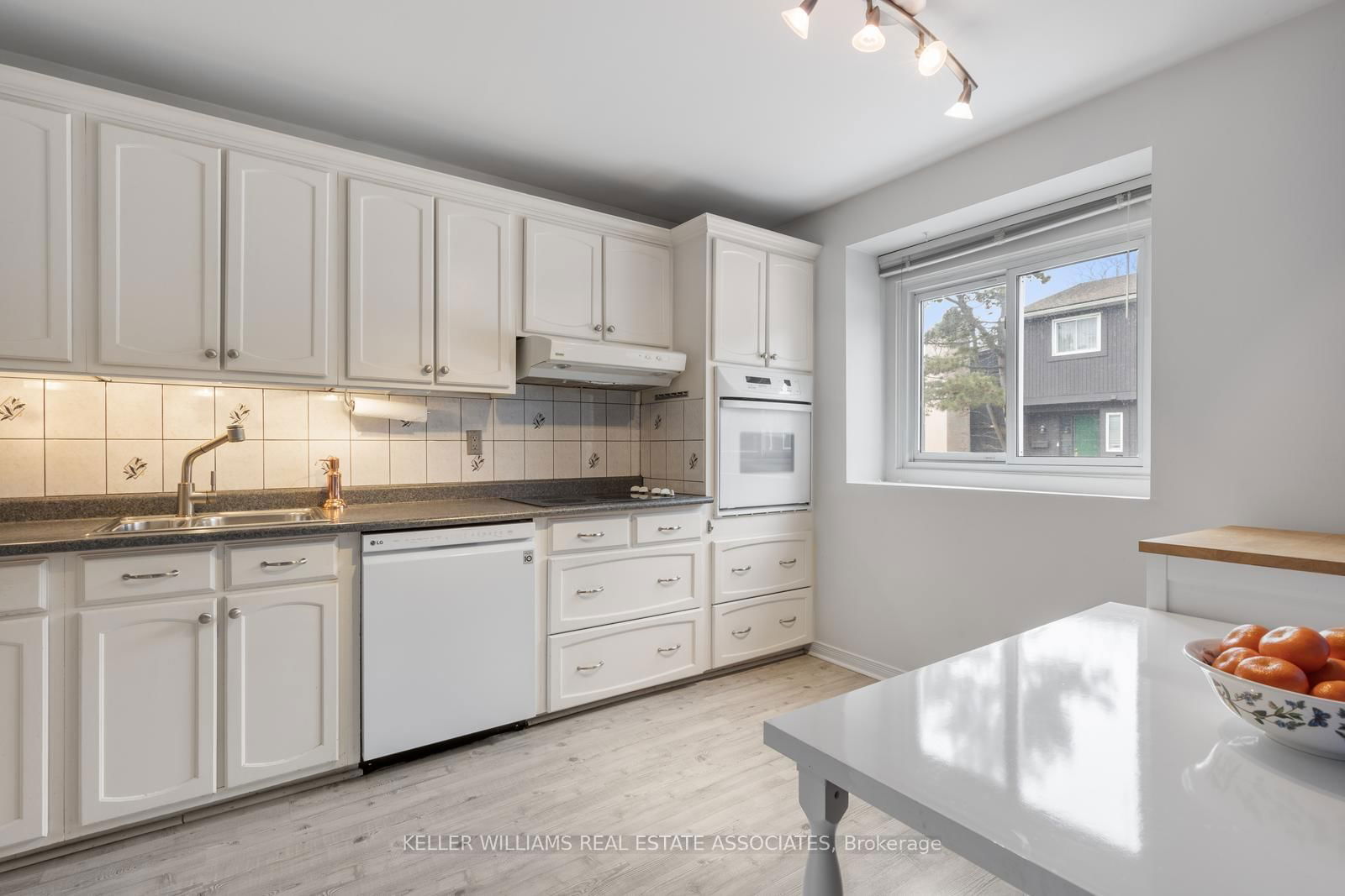 6855 Glen Erin Dr, unit 36 for sale