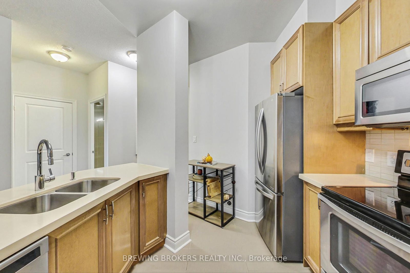 25 Earlington Ave, unit 114 for rent