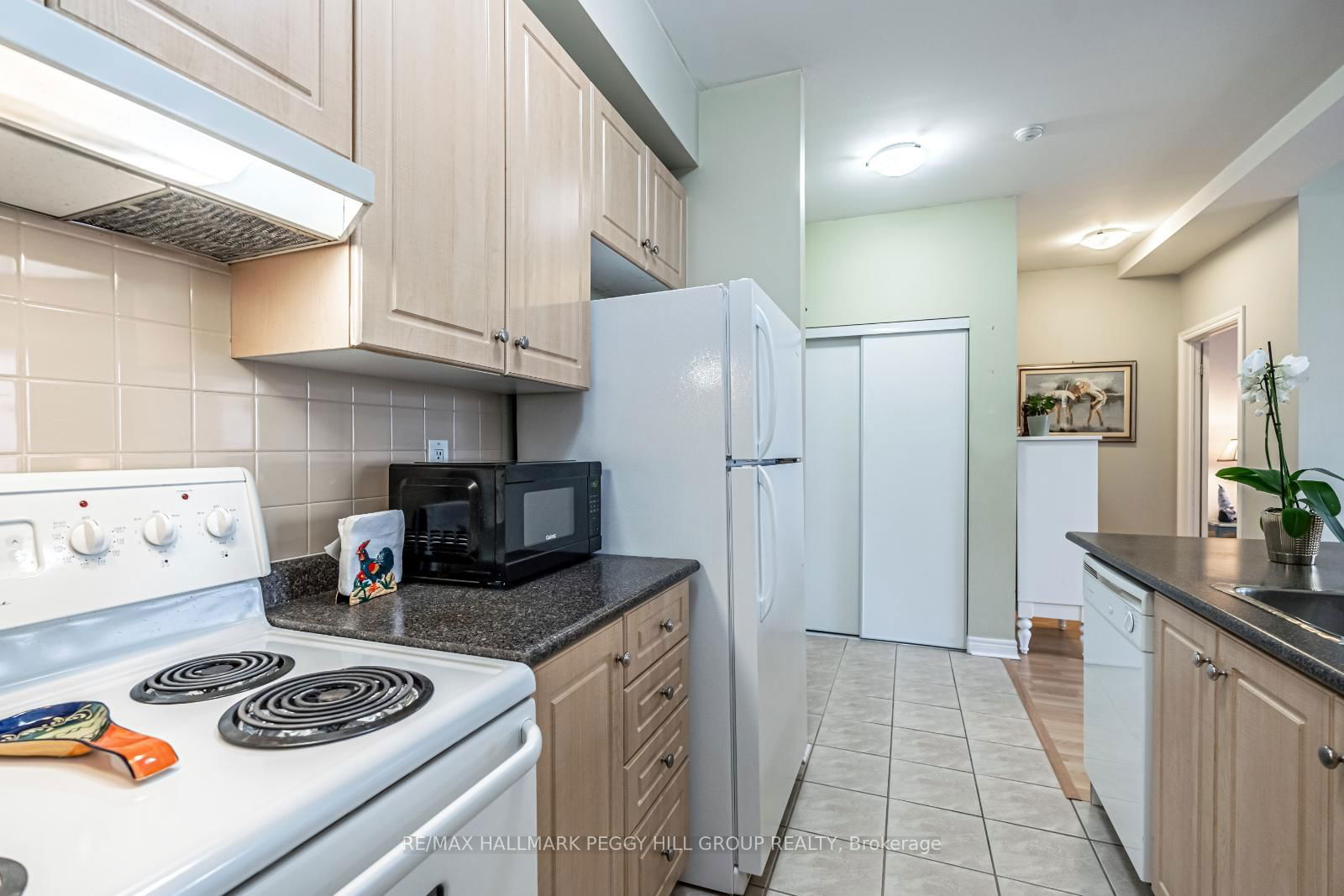 1415 Lawrence Ave W, unit 319 for sale