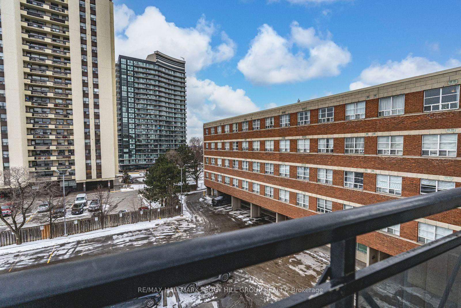 The Amesbury Condos, North York, Toronto