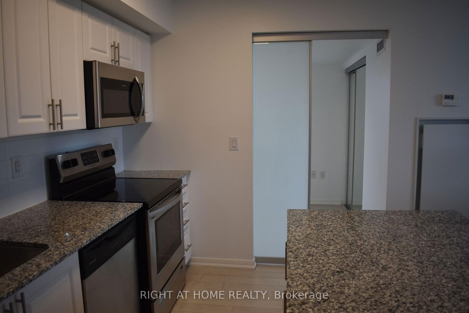 3091 Dufferin St, unit 1312 for rent