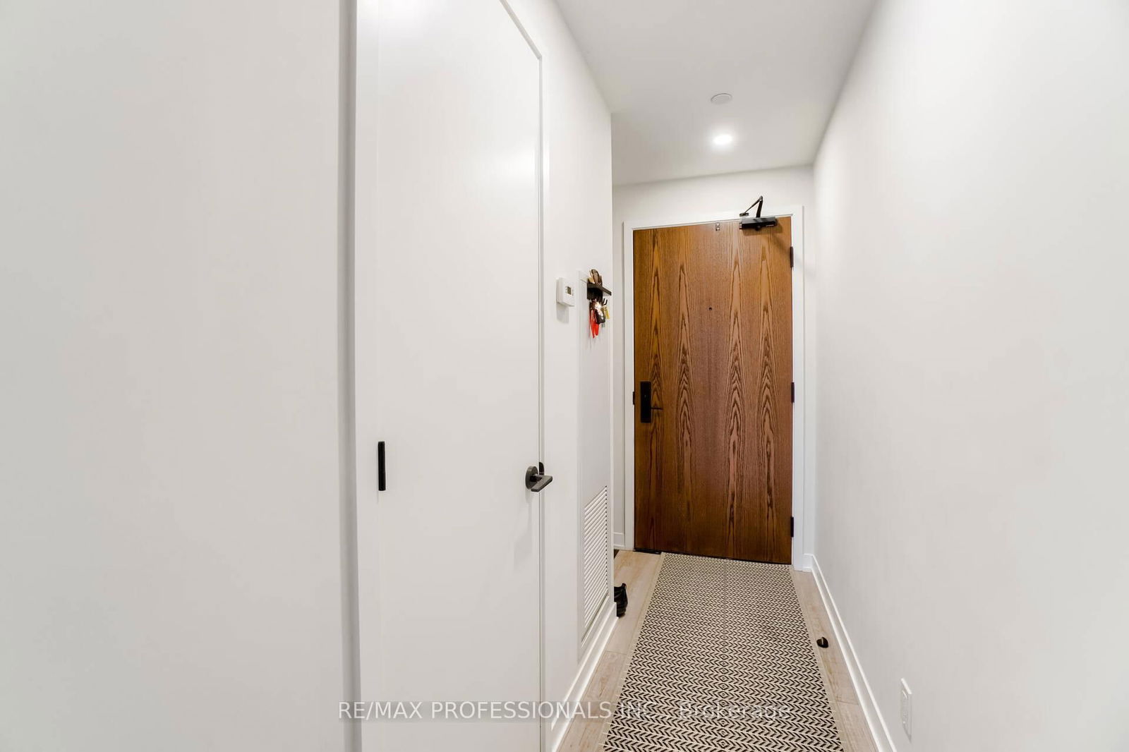 2118 Bloor St W, unit 508 for rent