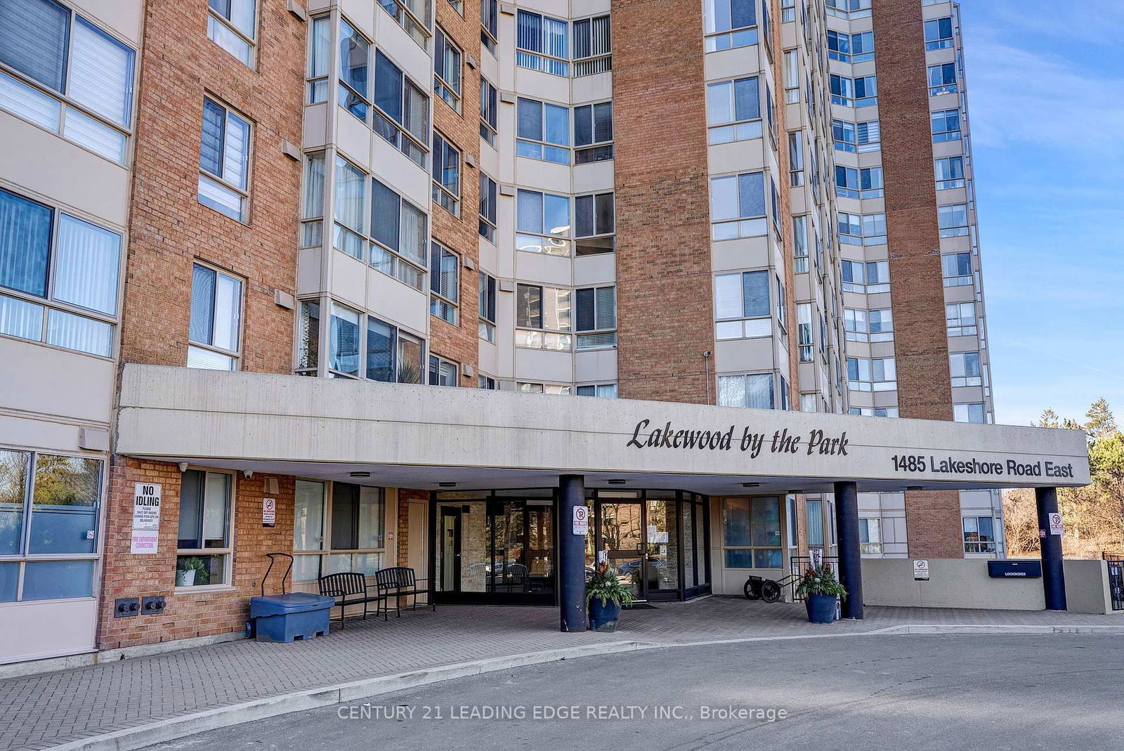 1485 Lakeshore Rd E, unit 115 for sale