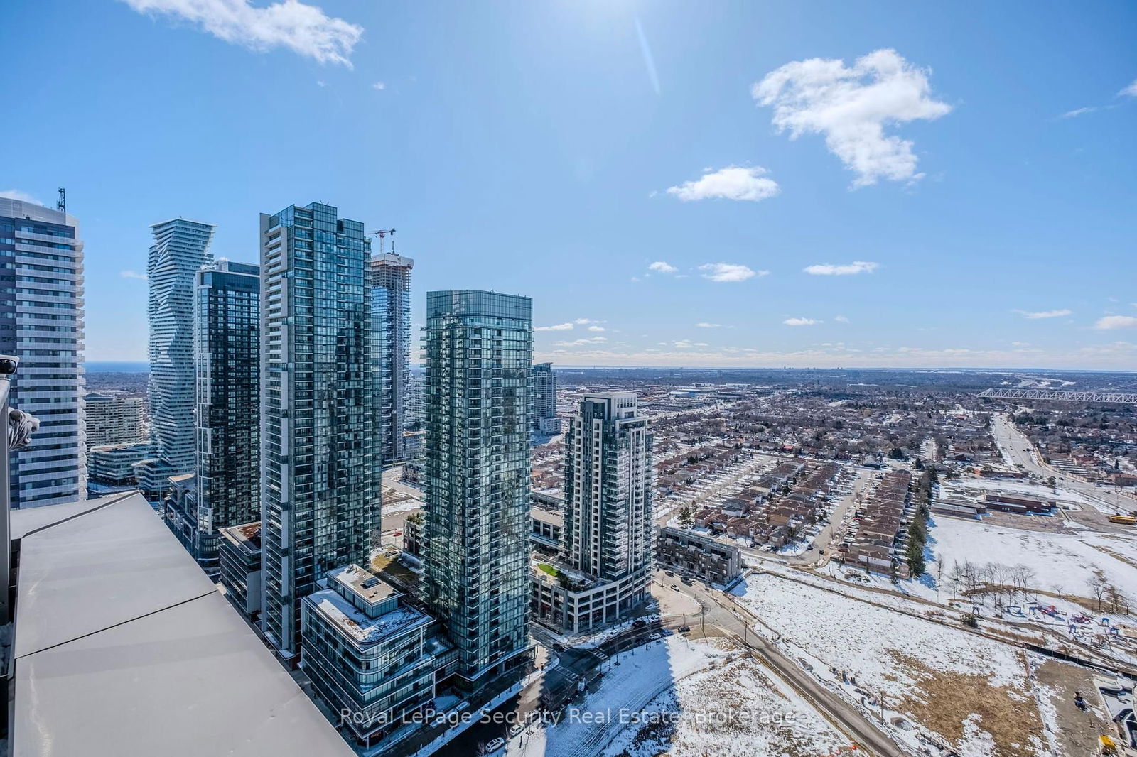 388 Prince of Wales Dr N, unit 3202 for rent