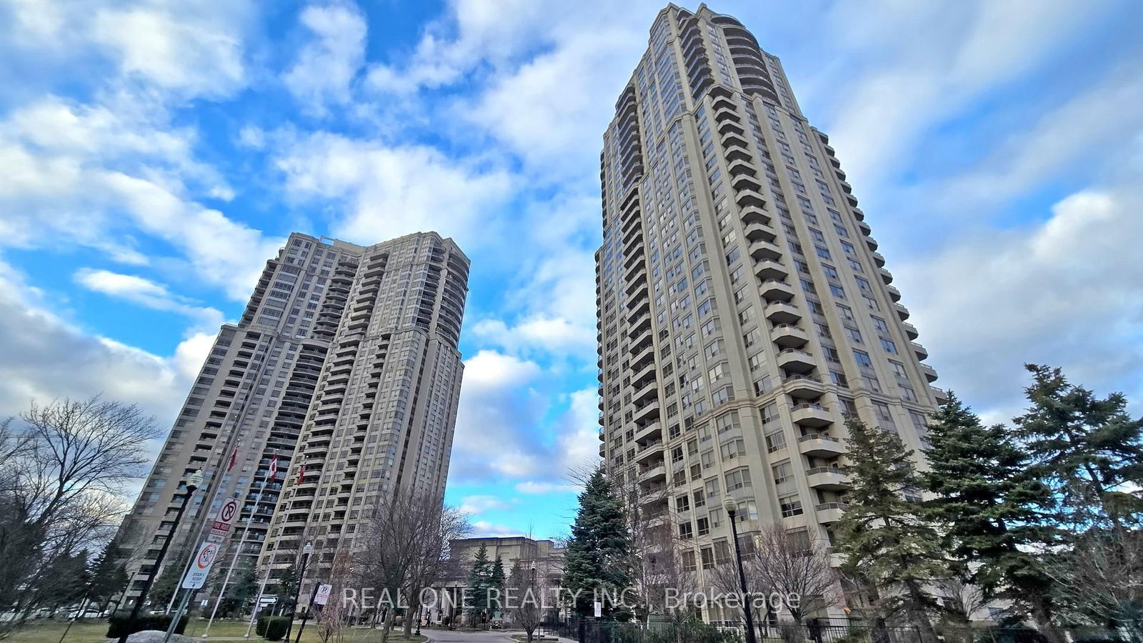 25 Kingsbridge Garden Circ, unit 2813 for sale