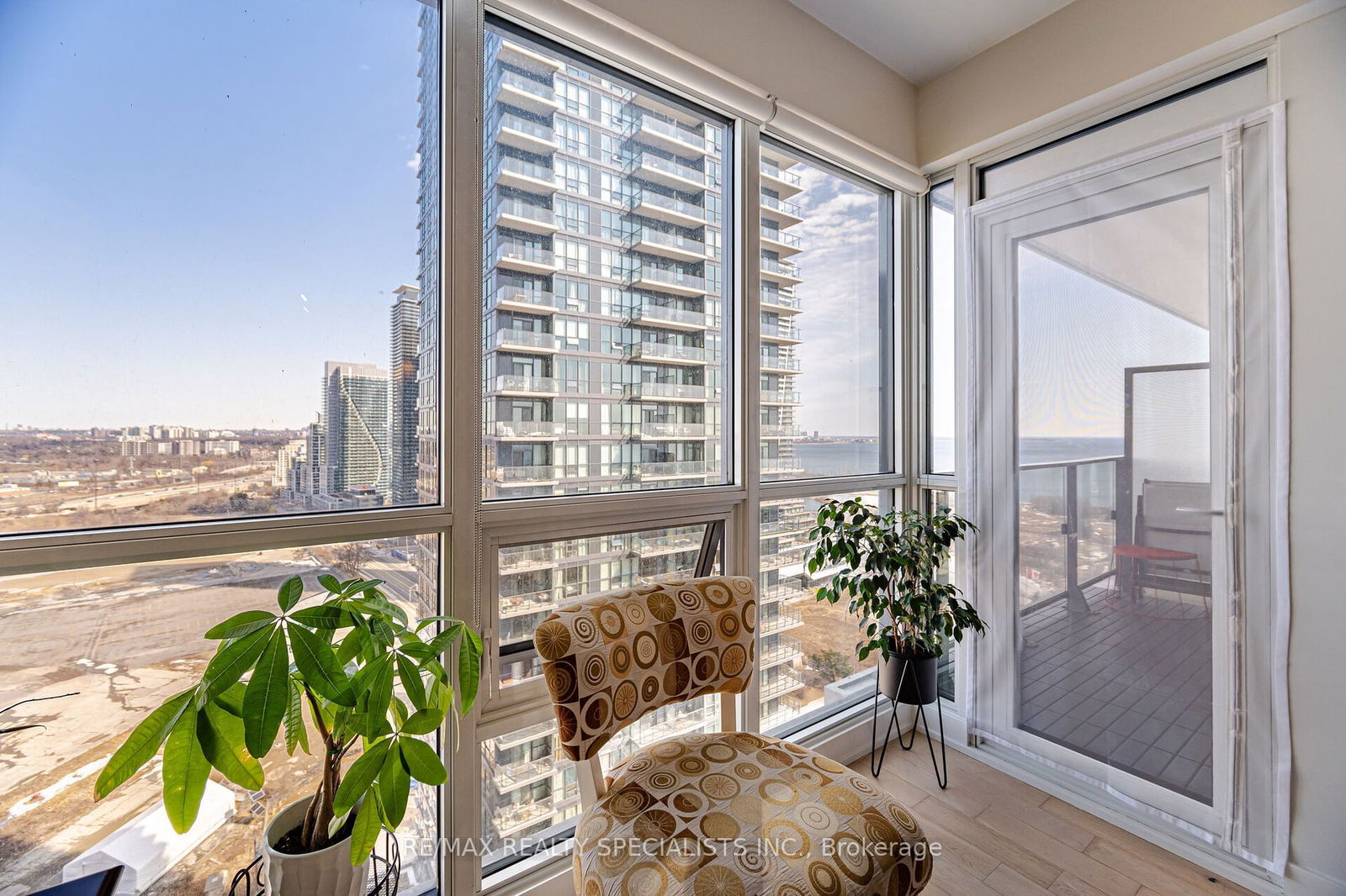 2212 Lakeshore Blvd W, unit 2910 for sale