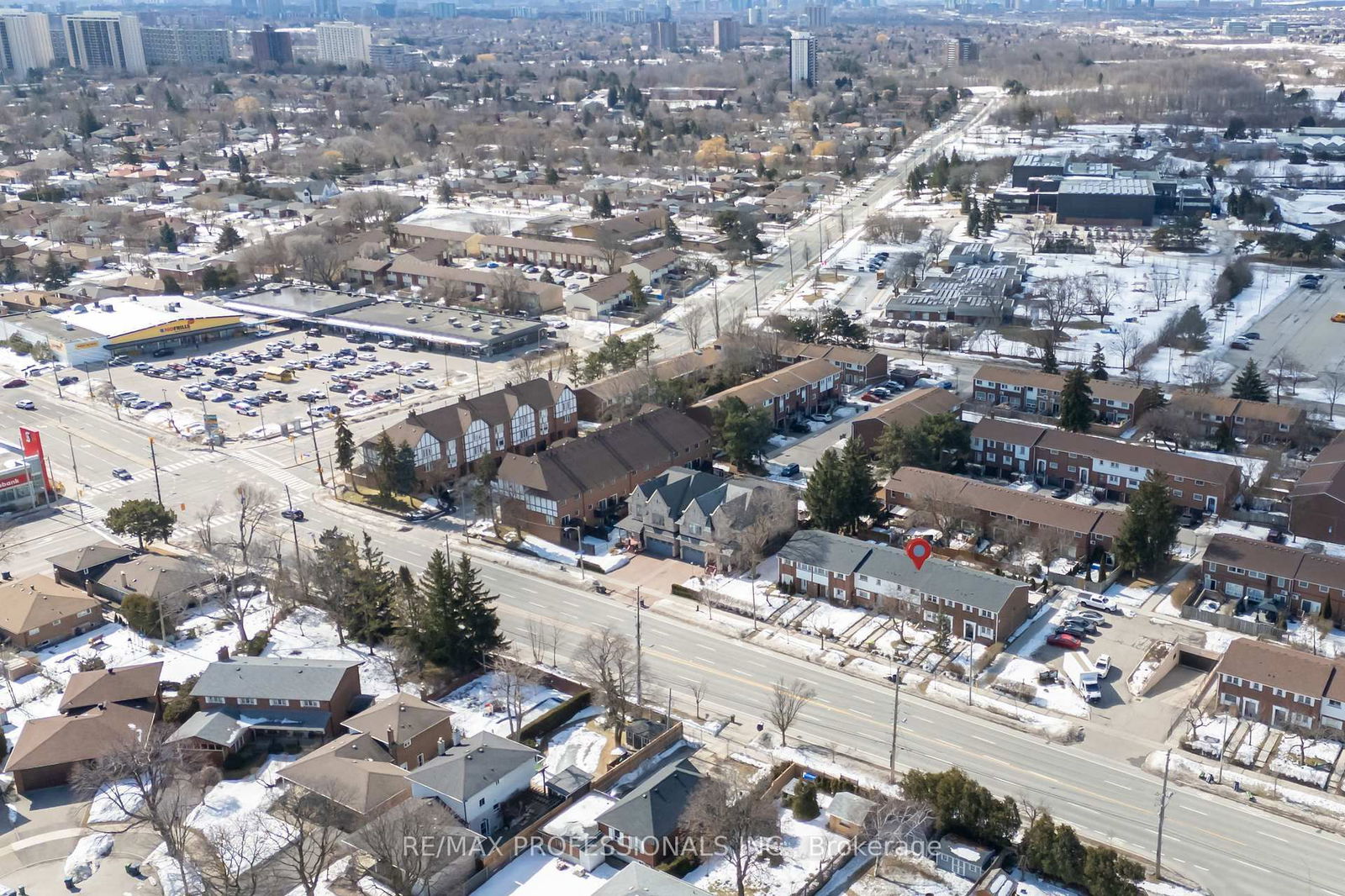 19 Centennial Park Road Townhouses, Etobicoke, Toronto