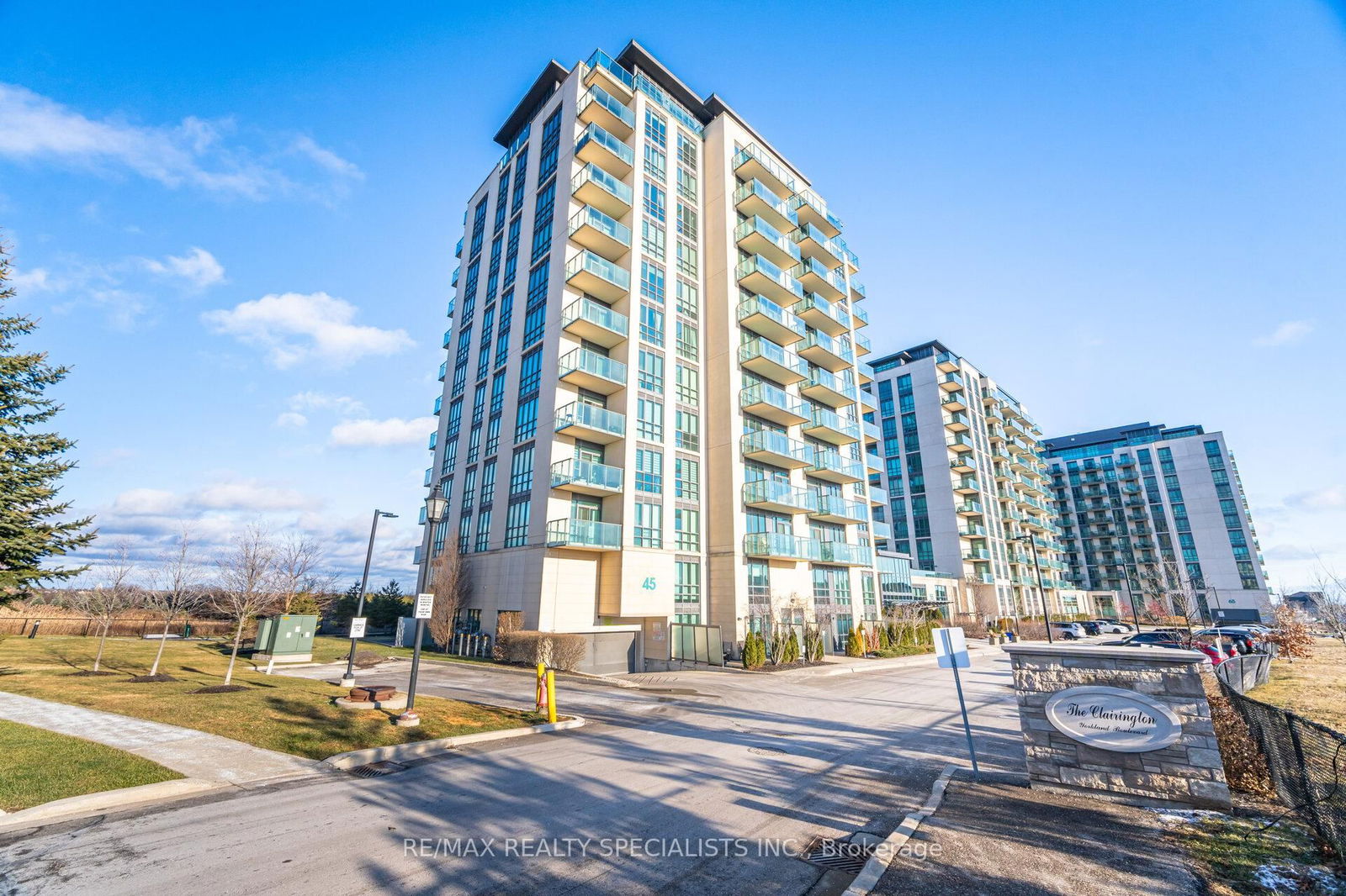 45 Yorkland Blvd, unit 204 for sale