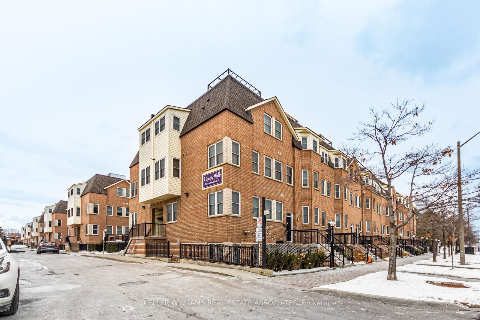 760 Lawrence Ave W, unit 15 for sale