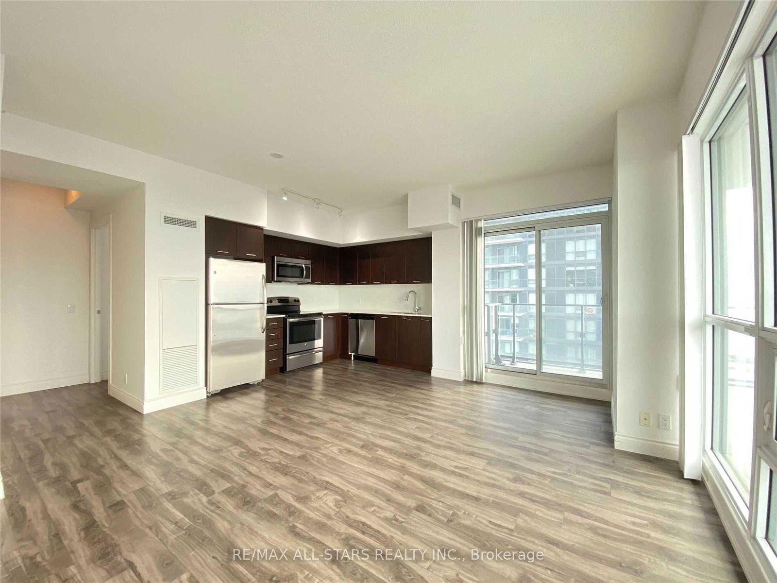 2220 Lake Shore Blvd W, unit 3709 for rent