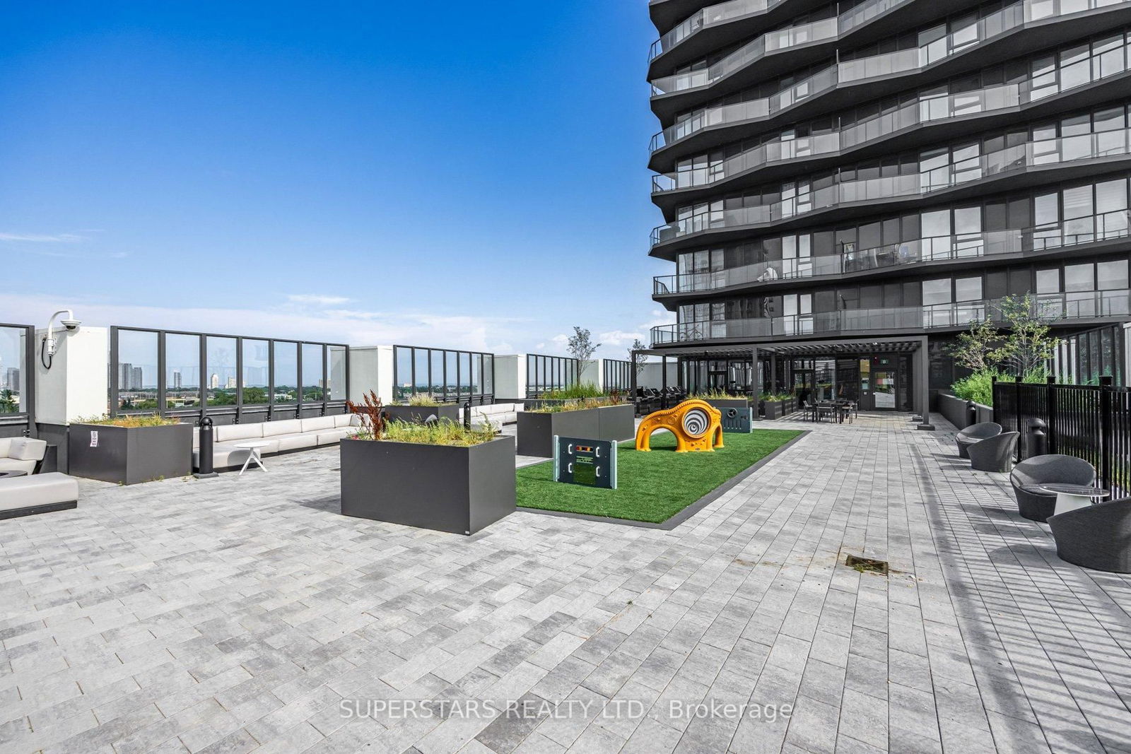 36 Zorra St, unit 301 for rent