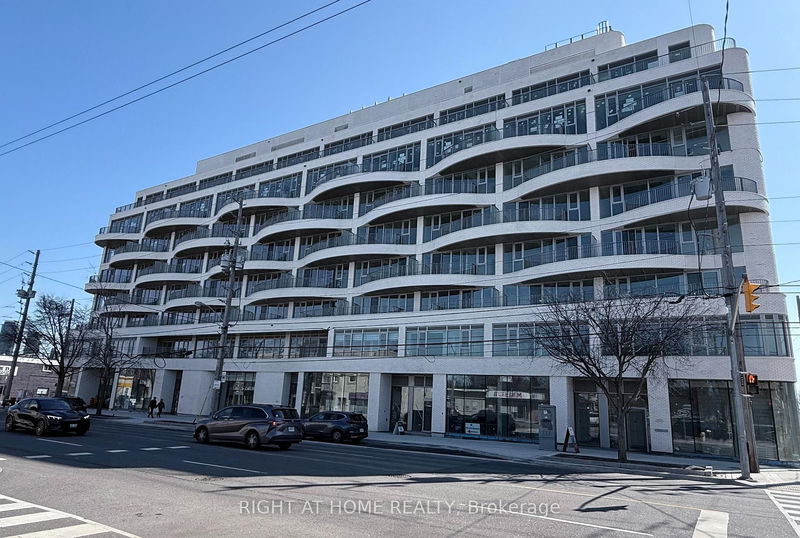 689 The Queensway, unit 512 for rent