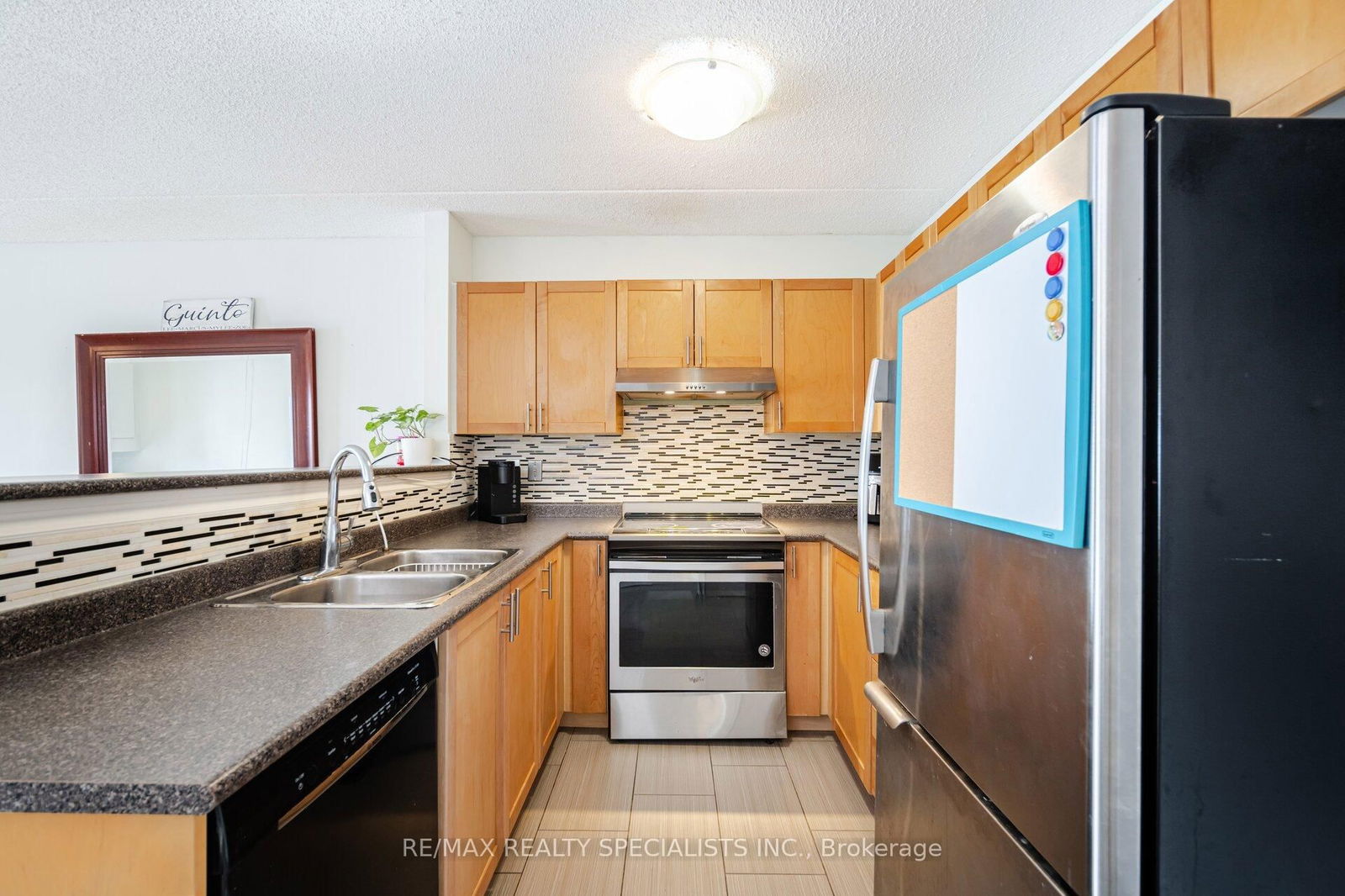 2035 Appleby Line, unit 303 for sale