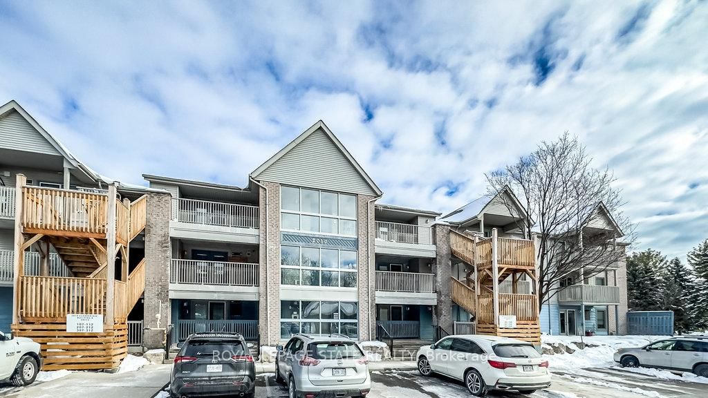 2010 Cleaver Ave, unit 322 for sale