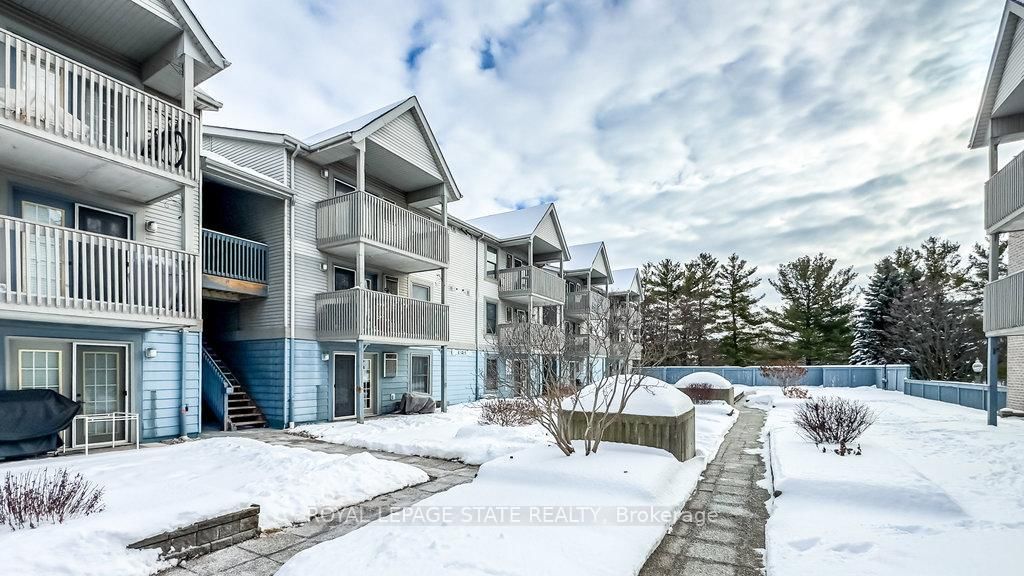 2010 Cleaver Ave, unit 322 for sale