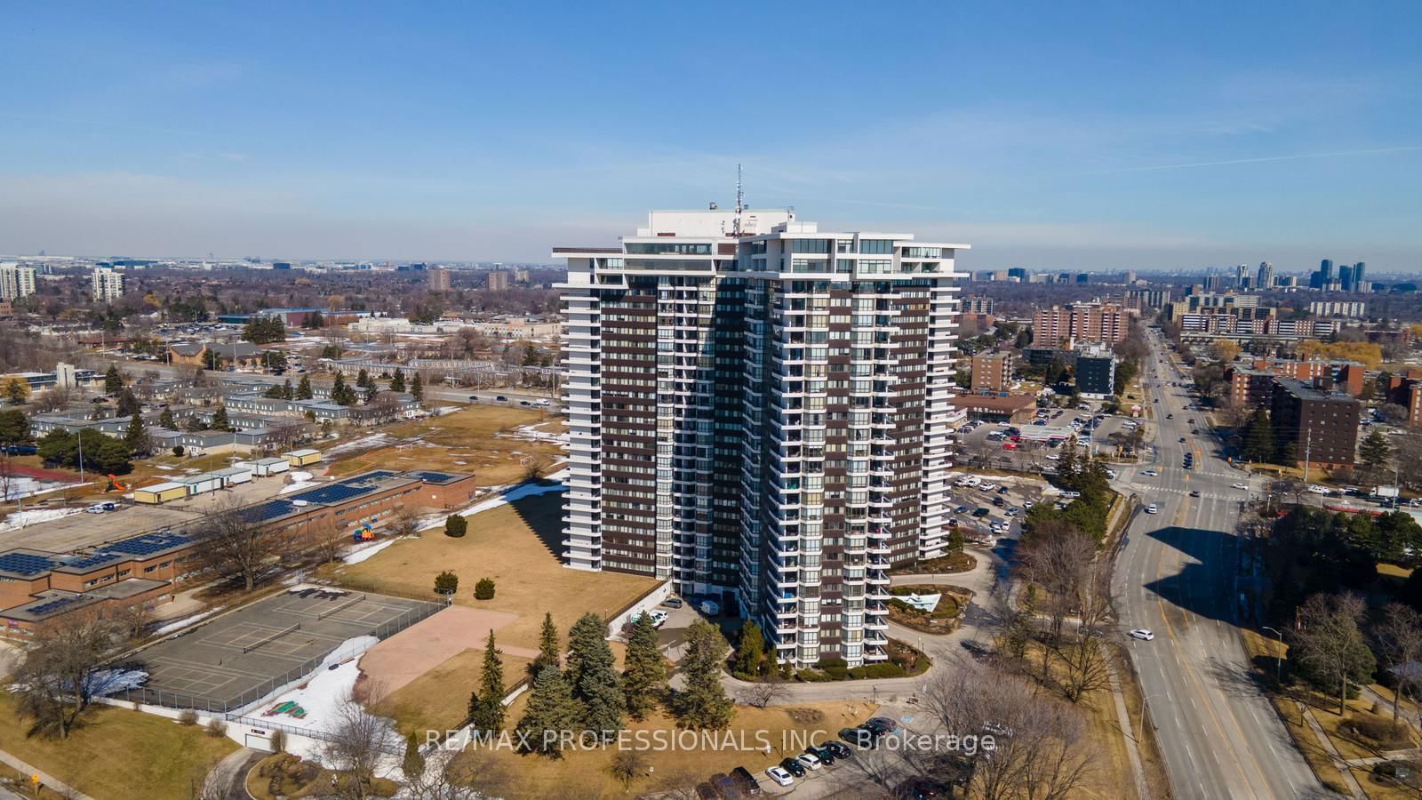 1333 Bloor St, unit 2319 for sale