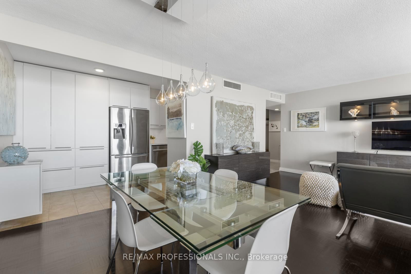 1333 Bloor St, unit 2319 for sale