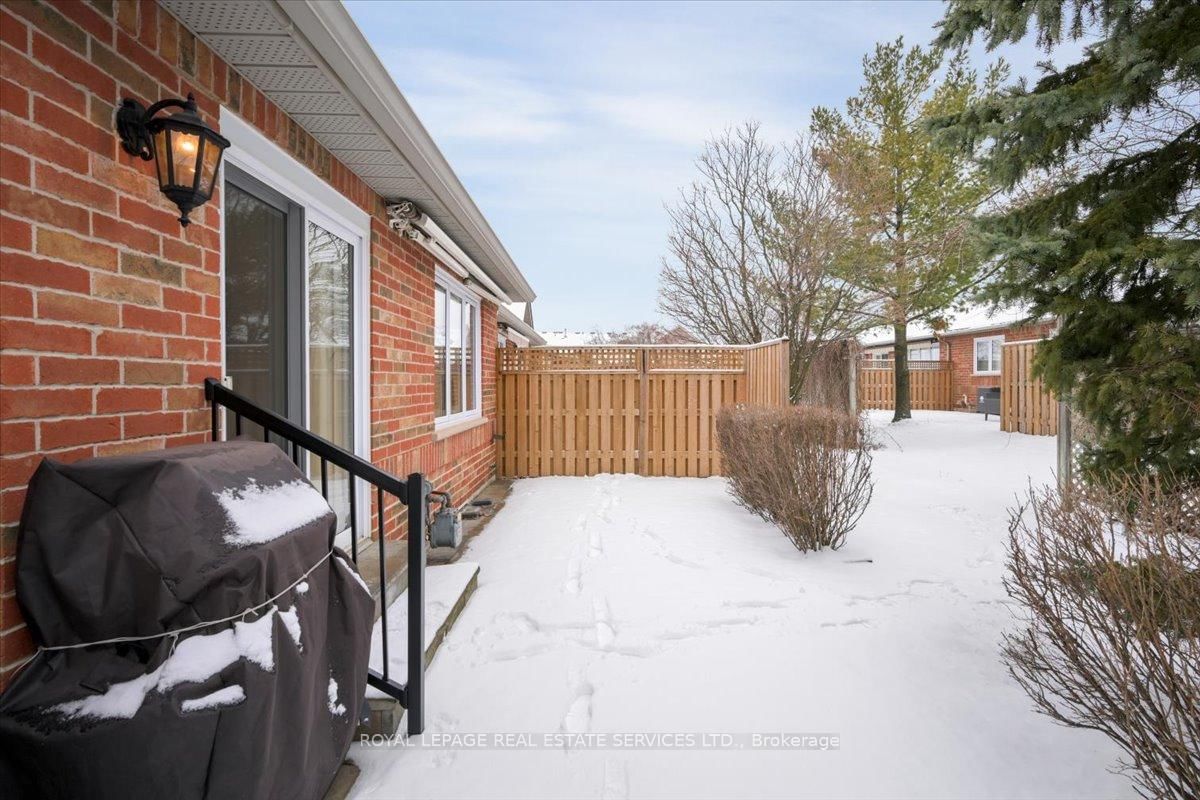 Millcroft Gardens II Townhomes, Burlington, Toronto