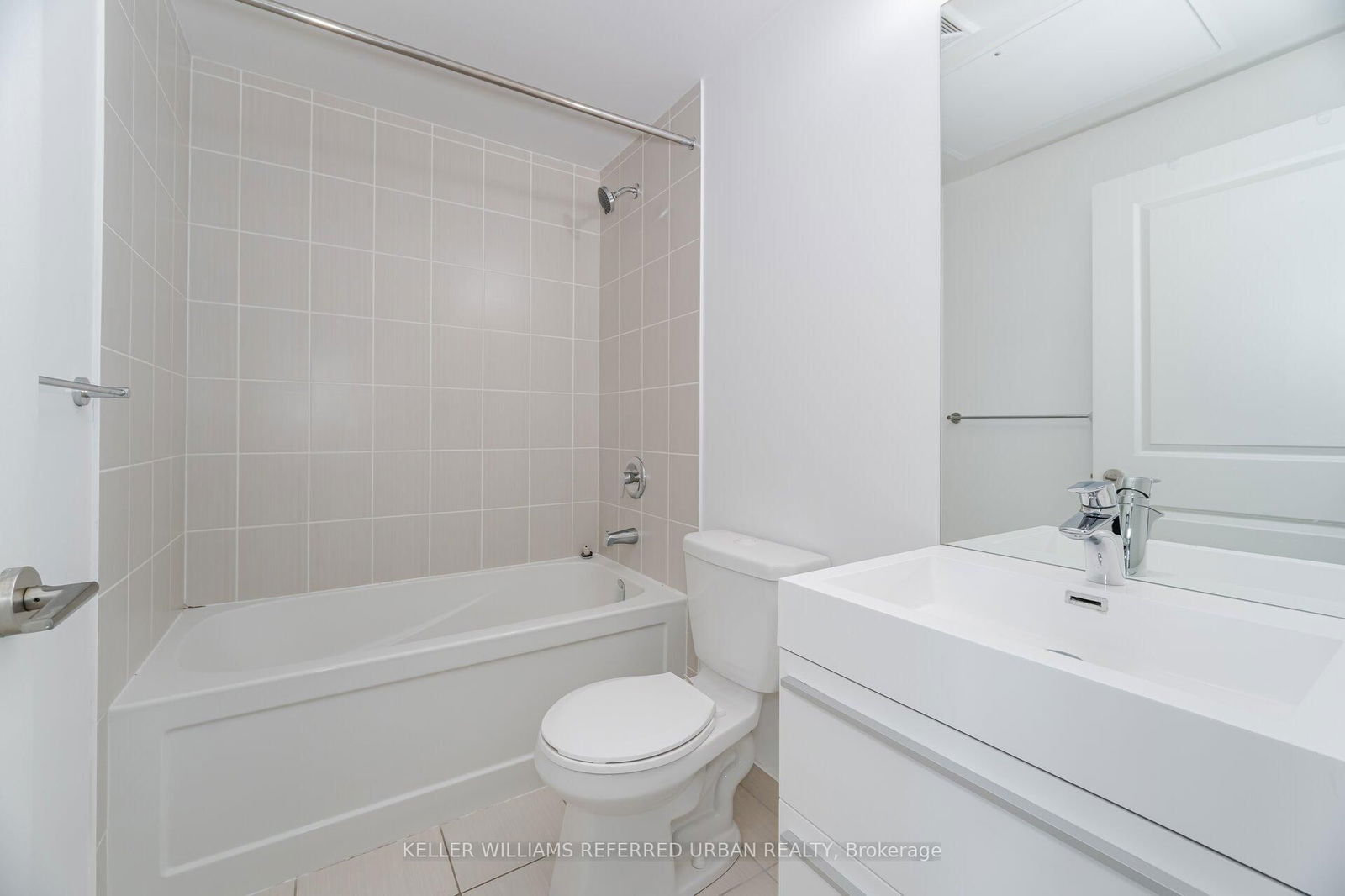 15 Zorra St, unit 903 for sale