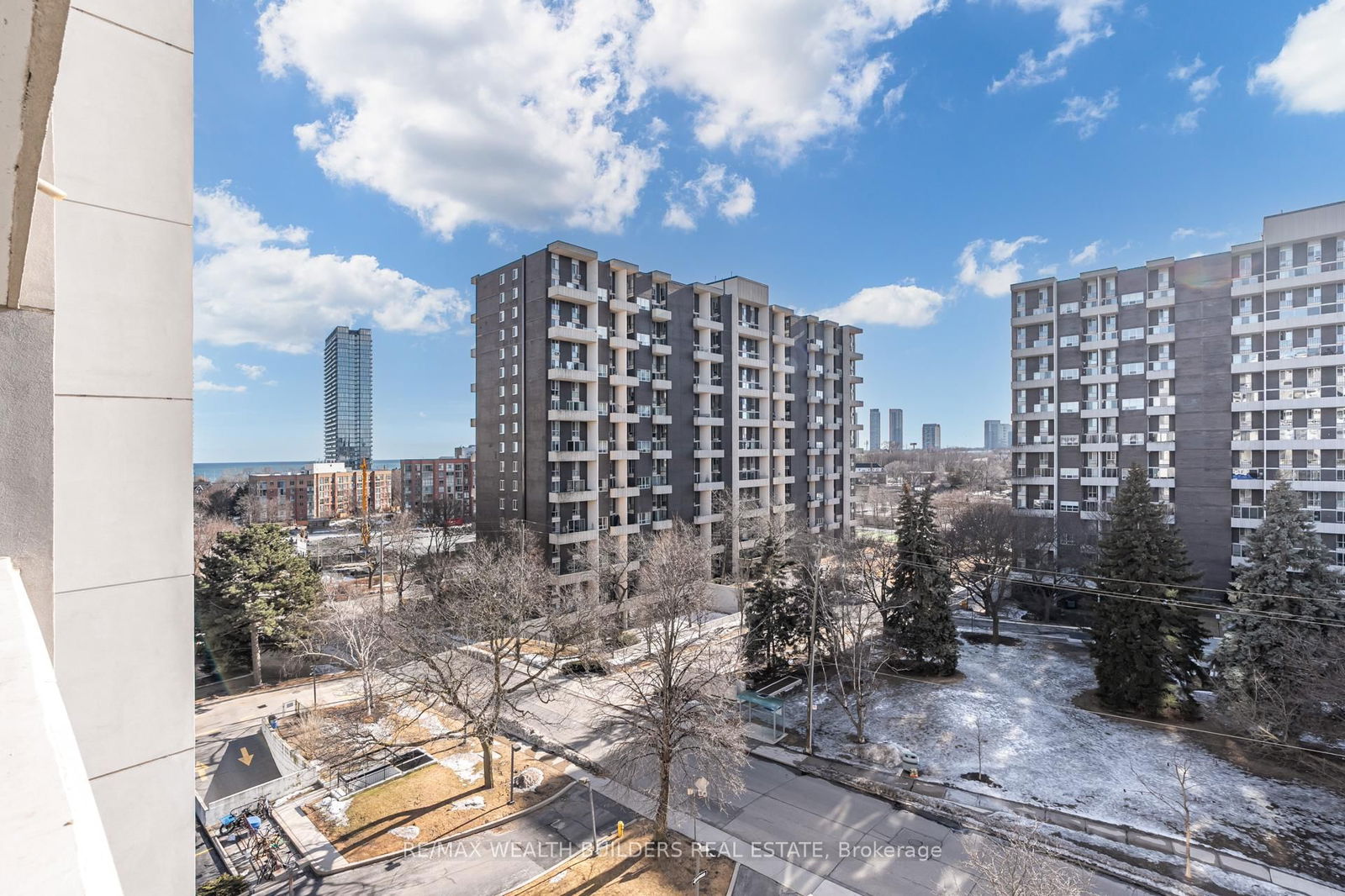 Grenadier Gardens, West End, Toronto