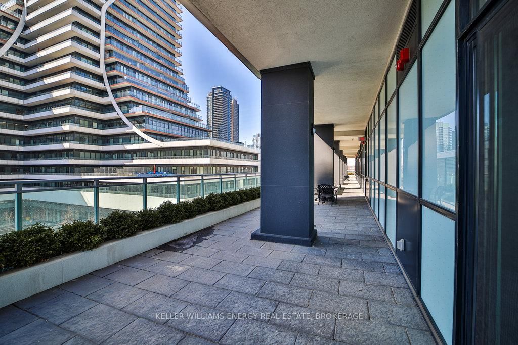 33 Shore Breeze Dr, unit 606 for sale