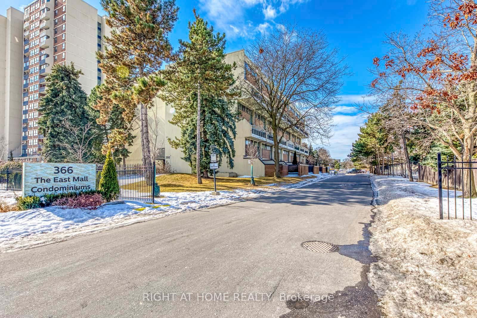 366 The East Mall, unit 103 for sale