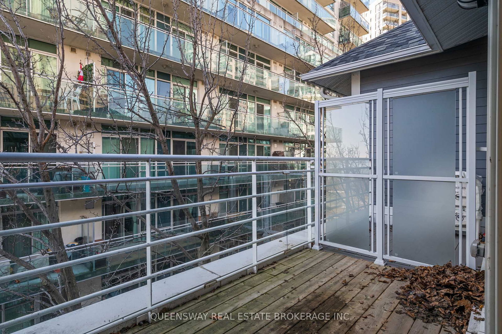 2067 Lakeshore Blvd, unit TH 6 for sale