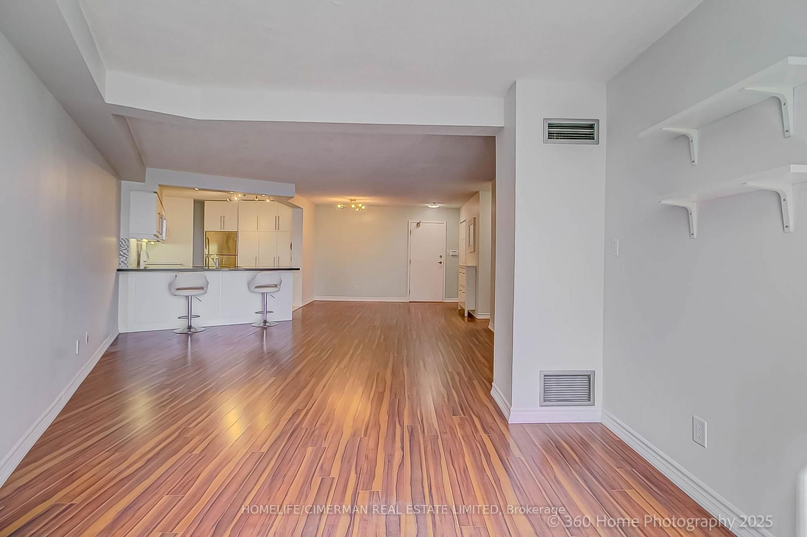 20 Southport St, unit 413 for sale