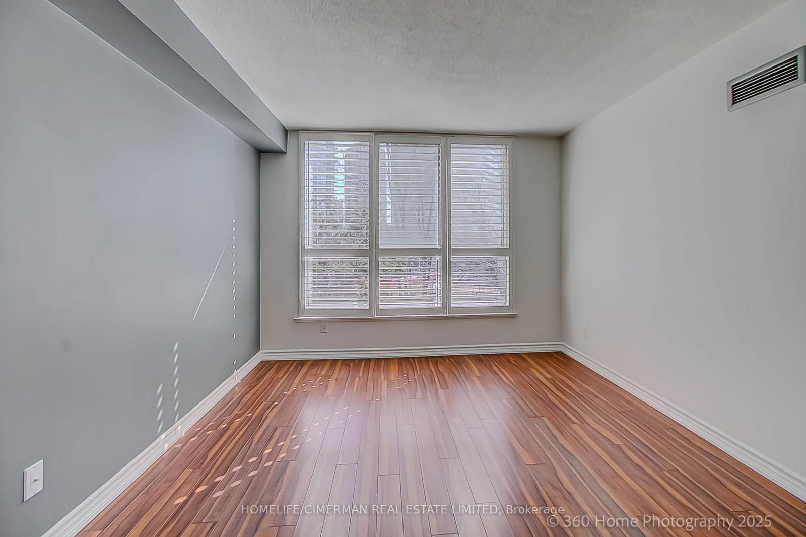 20 Southport St, unit 413 for sale