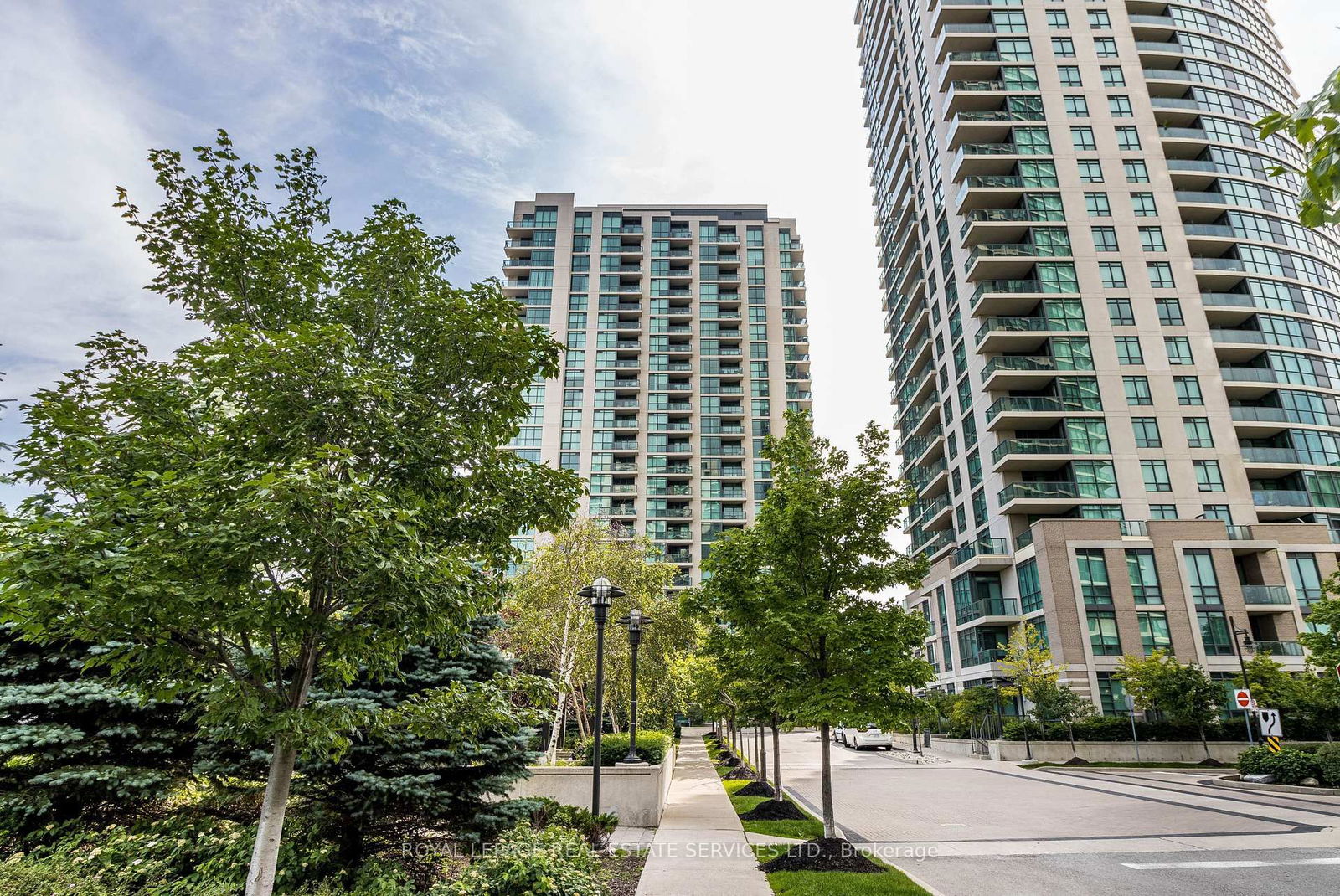 205 Sherway Gardens Rd, unit 111 for rent