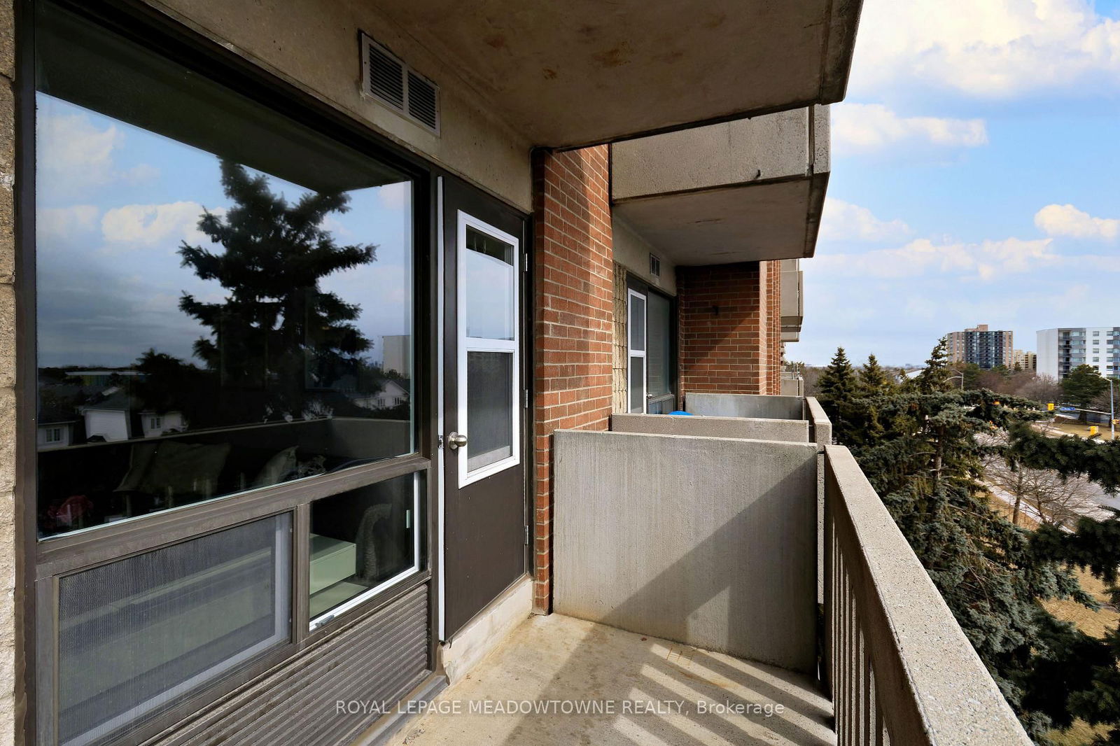 6720 Glen Erin Dr, unit 410 for sale