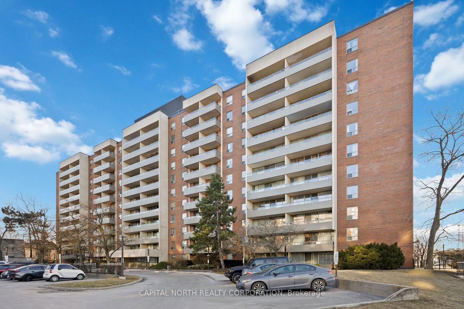 19 Four Winds Dr, unit 804 for sale