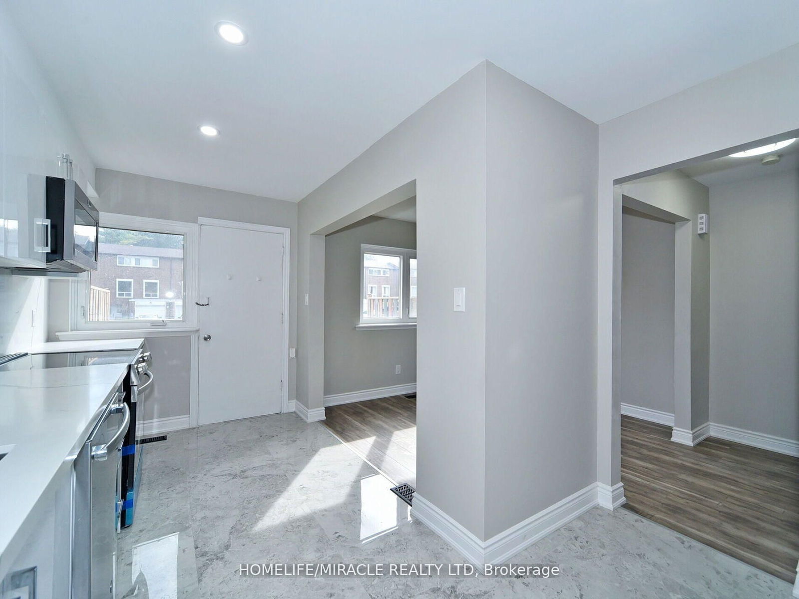 6429 Finch Ave W, unit 82 for sale