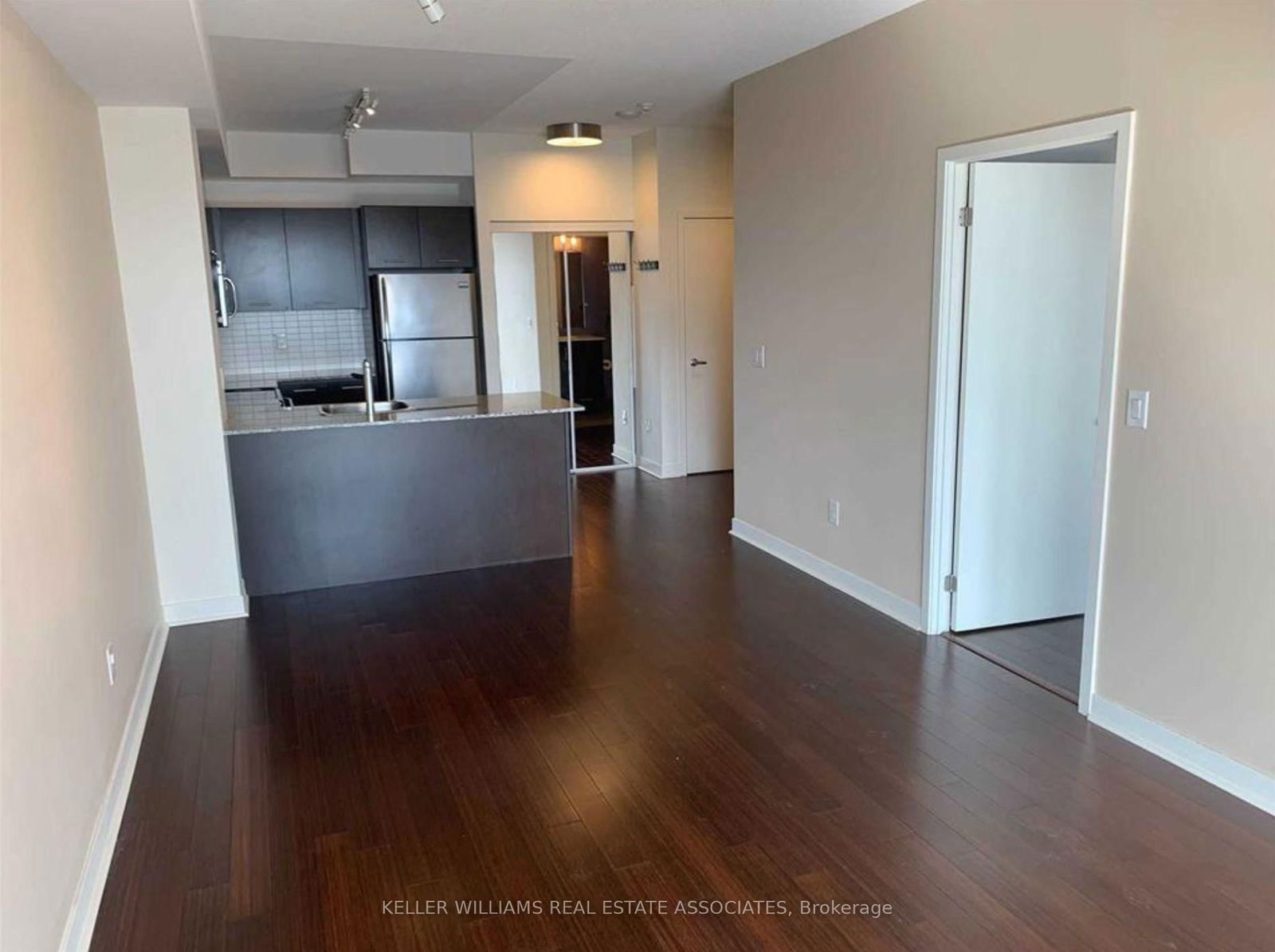 360 Square One Dr, unit 1406 for rent