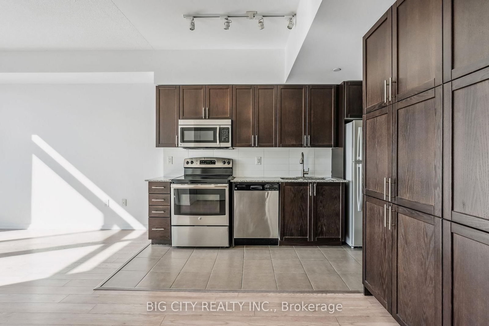 830 Lawrence Ave W, unit 837 for sale