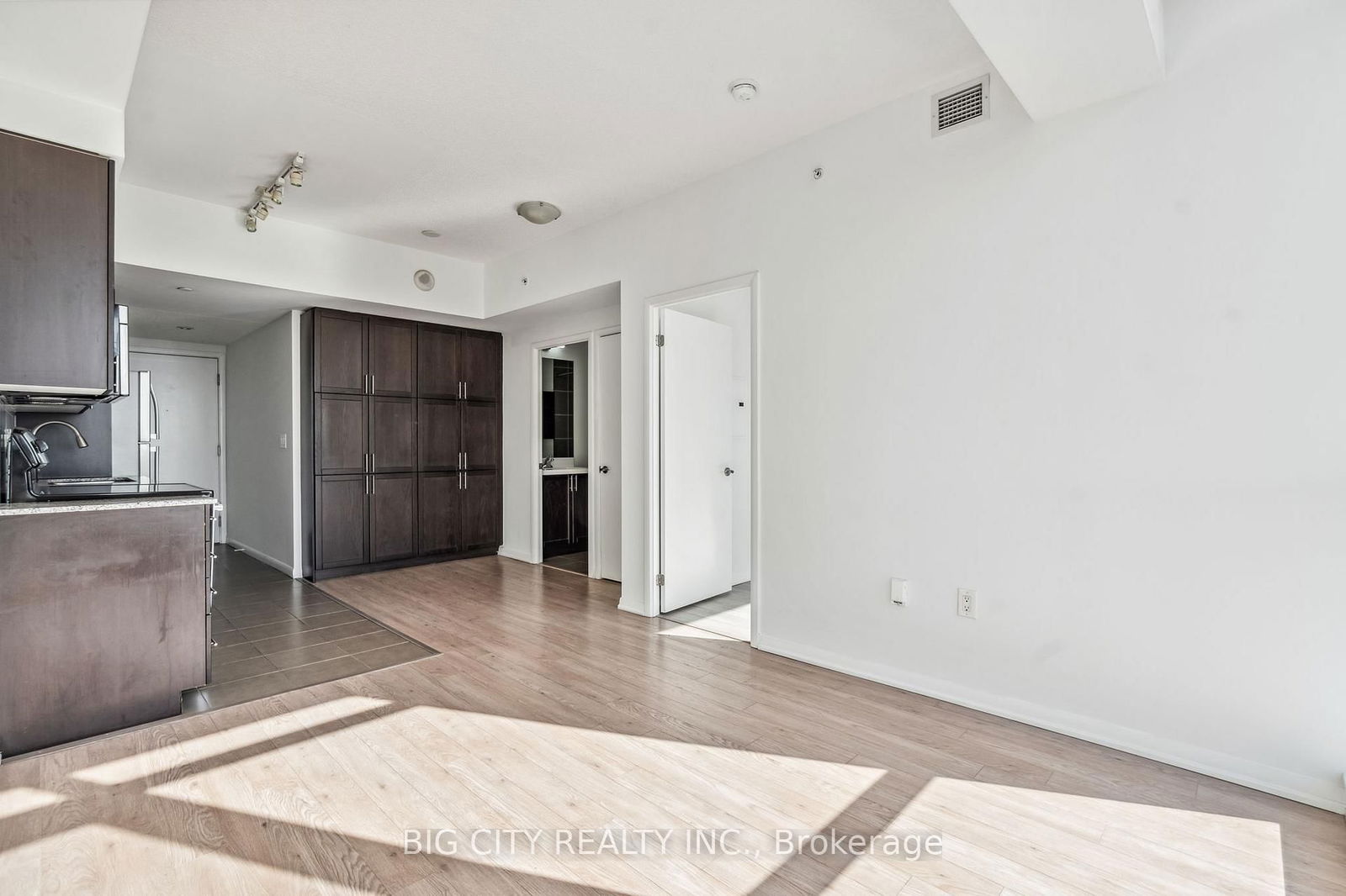 830 Lawrence Ave W, unit 837 for sale