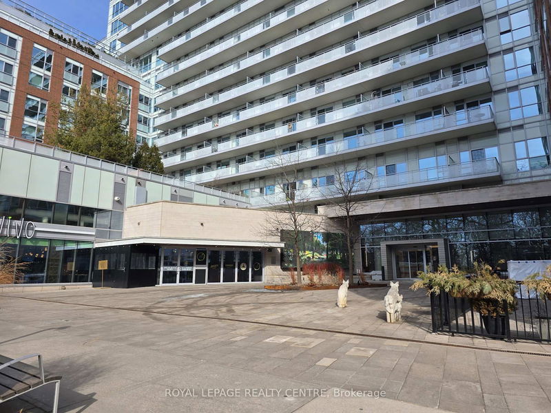 1830 Bloor St W, unit 819 for rent