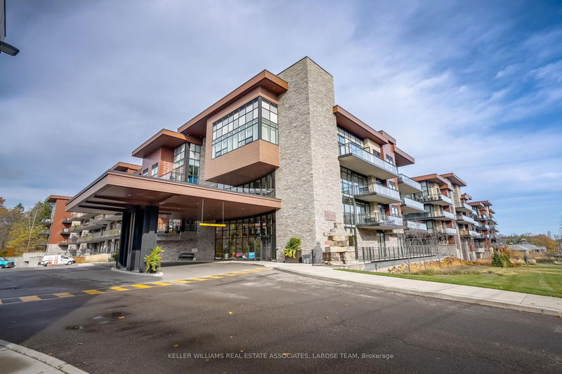 1575 Lakeshore Rd W, unit 221 for rent