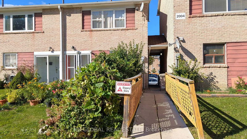 2004 Martin Grove Rd, unit 15 for sale