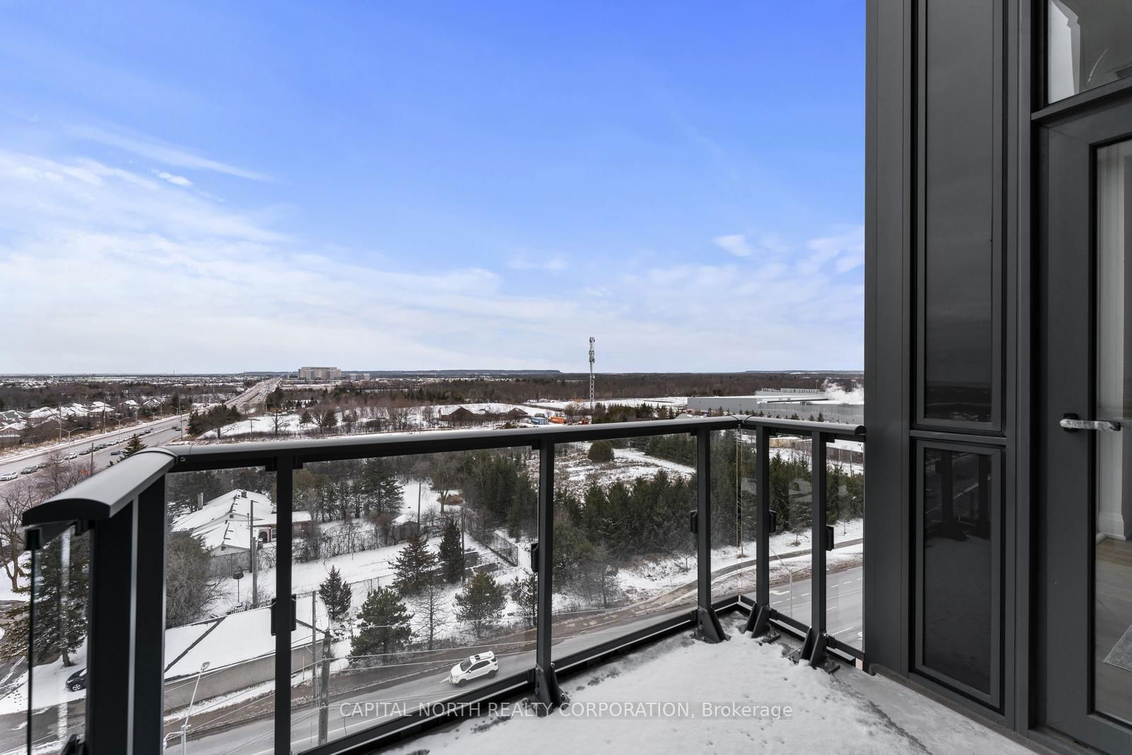 509 Dundas St W, unit 801 for sale