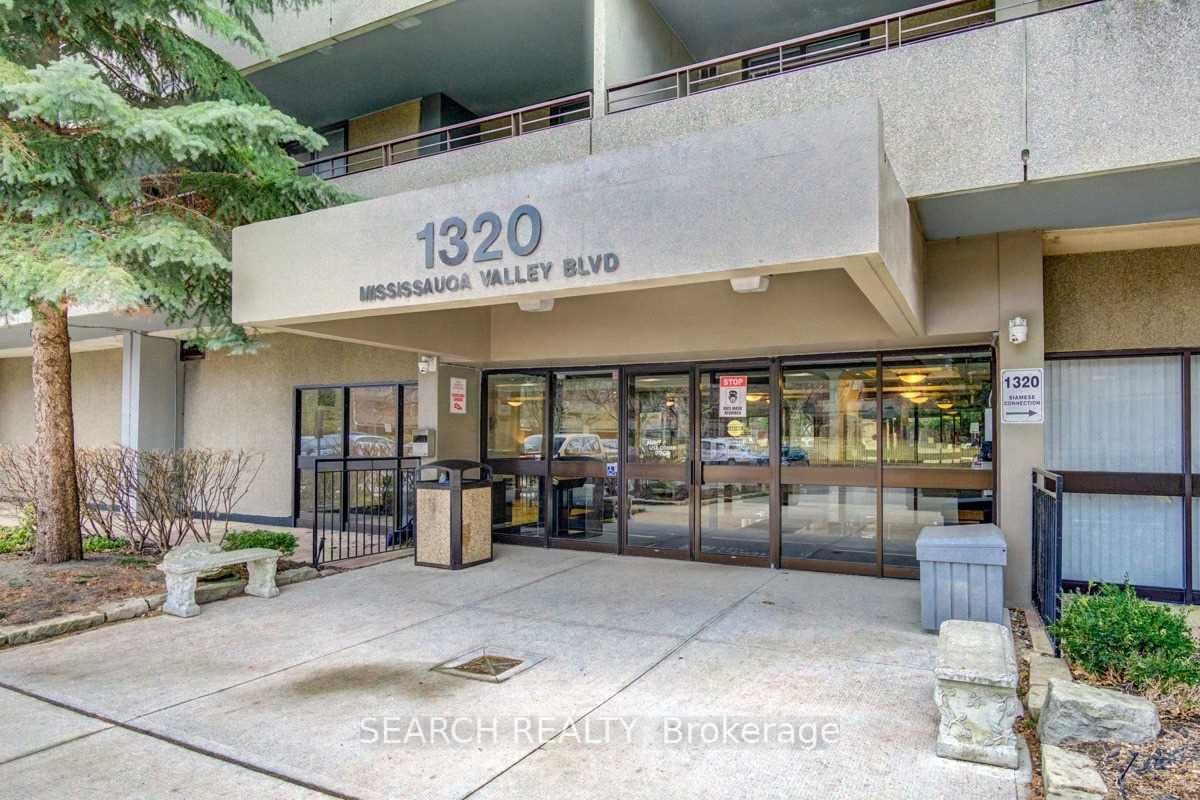 1320 Mississauga Valley Blvd, unit 206 for sale