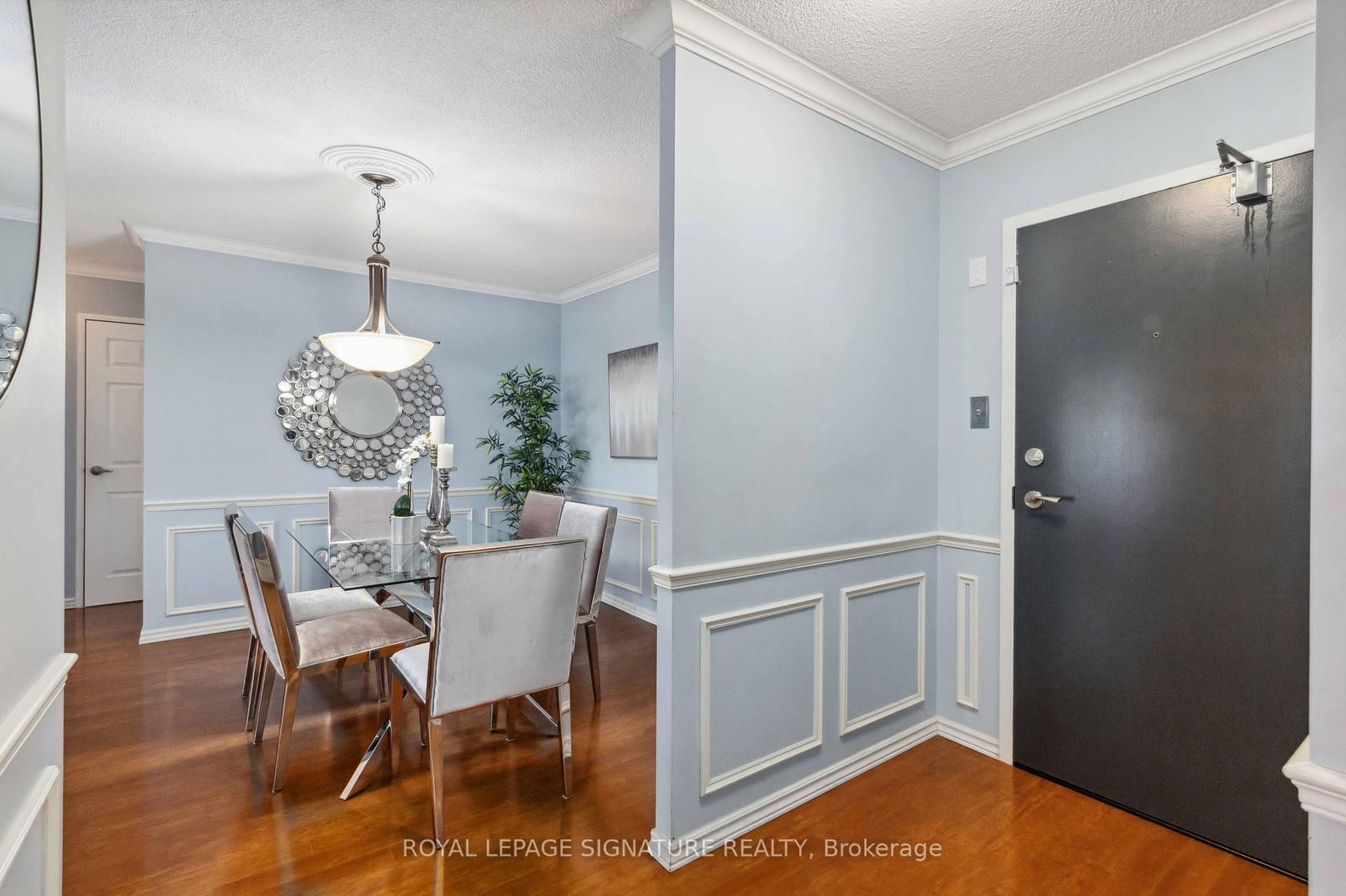 8 Lisa St, unit 504 for sale