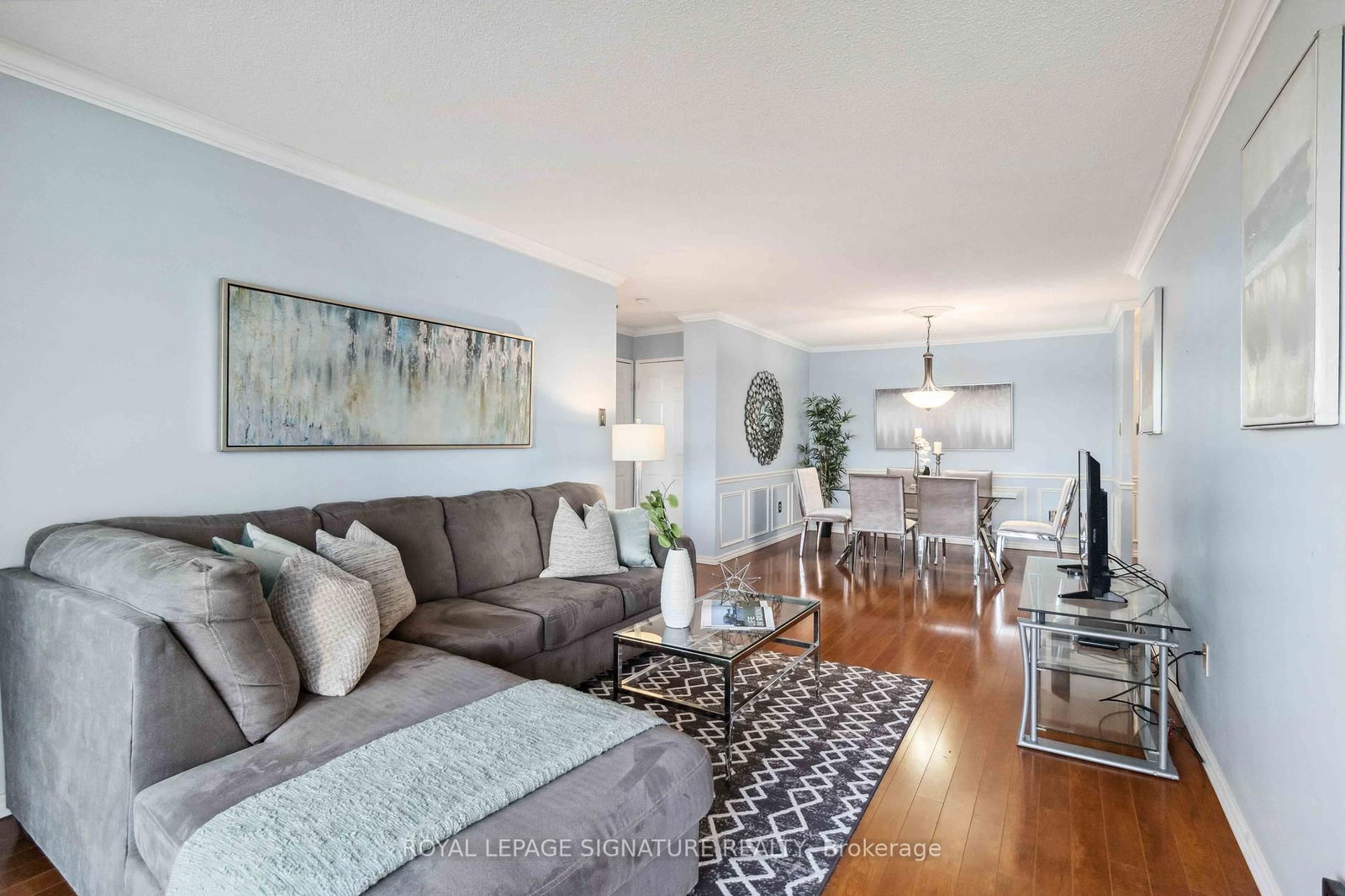 8 Lisa St, unit 504 for sale